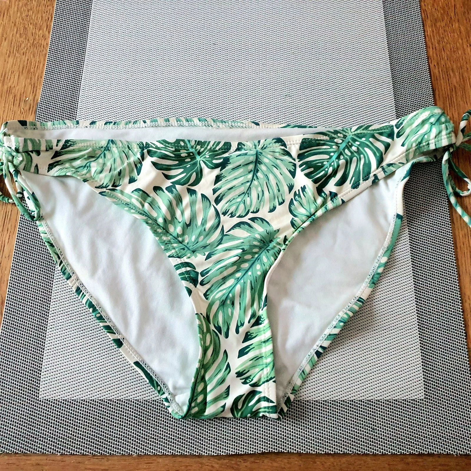 Bikini – photo 2